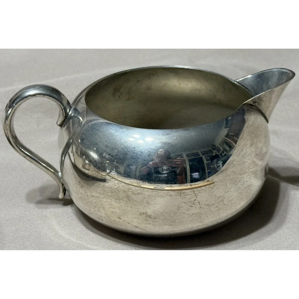 Silver Plated ‎ Sugar Bowl With Top And Creamer Vintage